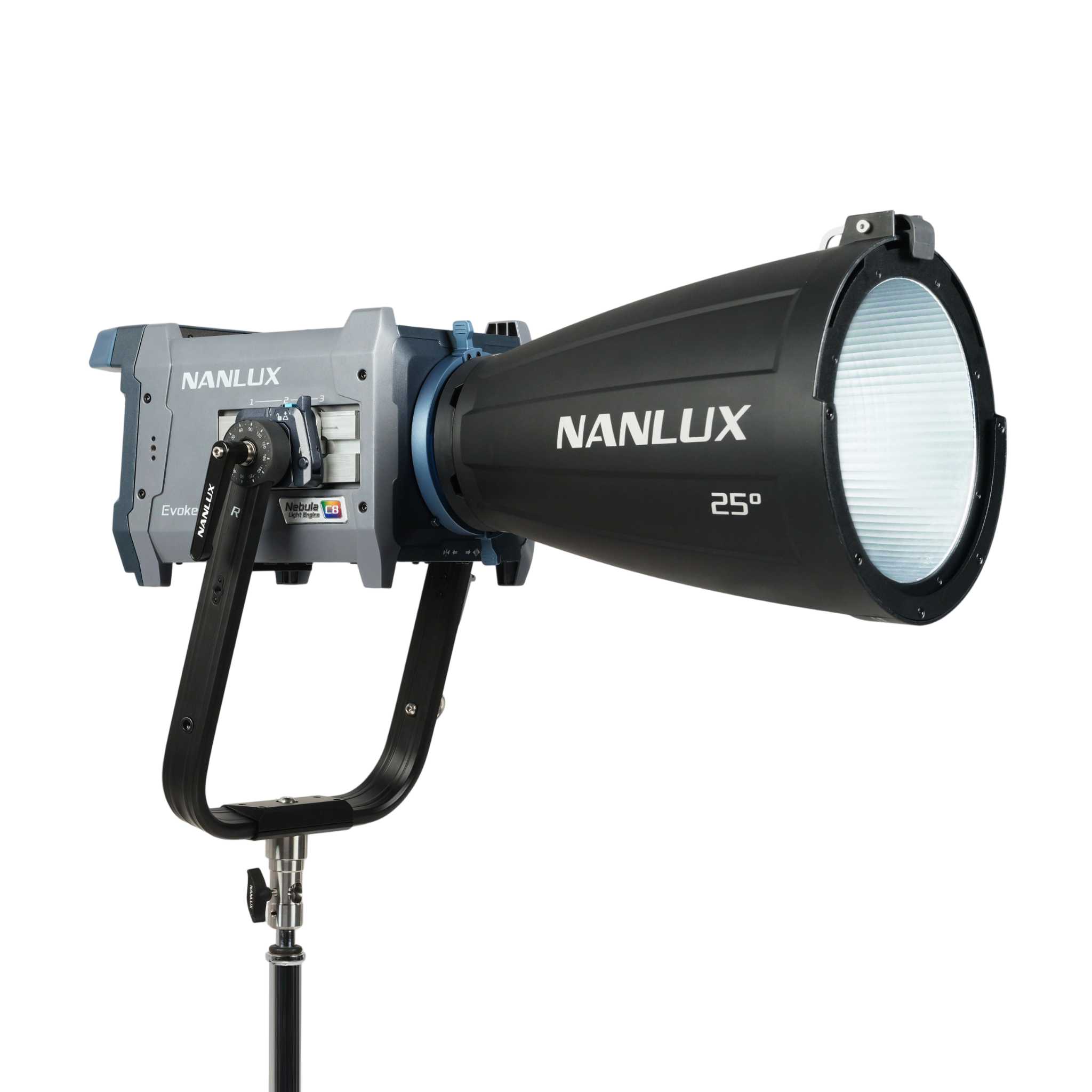 NANLUX Evoke 600C KIT LEDフルカラースポットライト Evoke 600C 8-Chip LED Spotlight – Nanlite