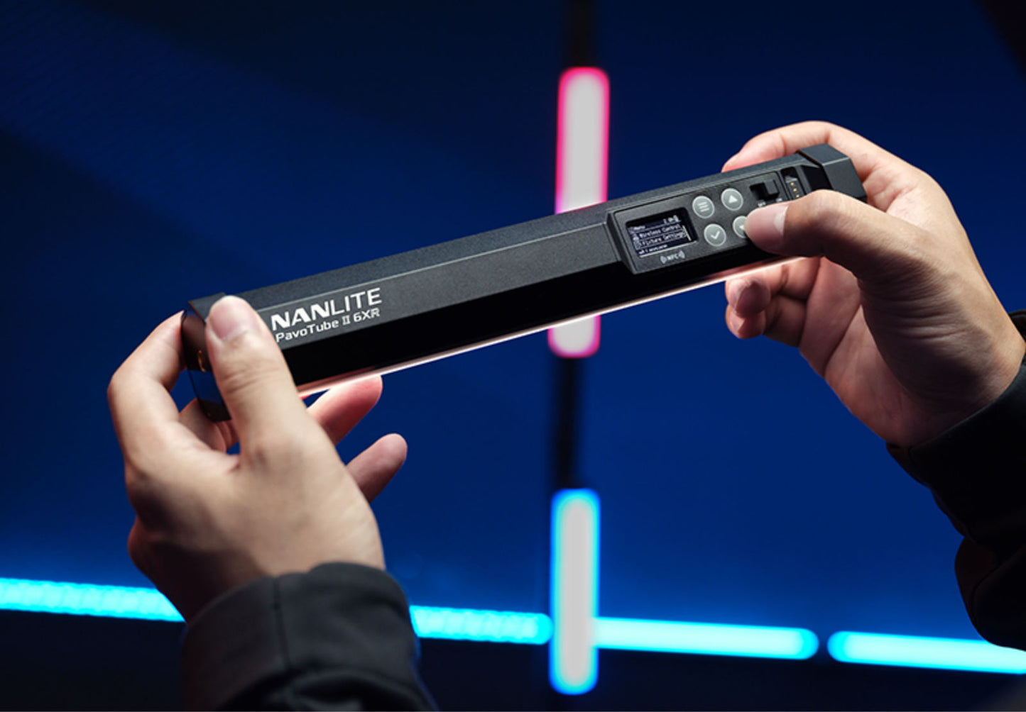 PavoTube II 6XR 10" RGBWW LED Pixel Tube with CRMX