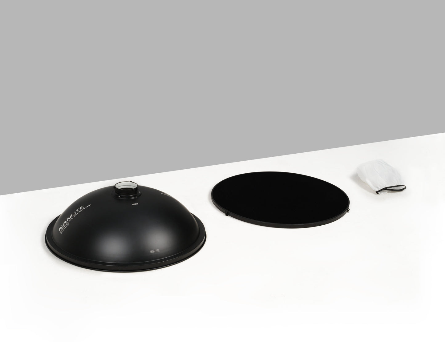 BM70 Beauty Dish Reflector Kit (28.2in)