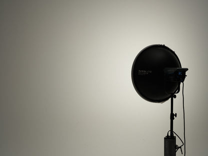 BM70 Beauty Dish Reflector Kit (28.2in)