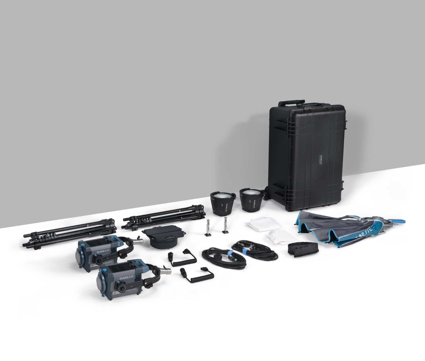 Evoke 150C 8-Chip Full-Color LED Spotlight 2-Kit