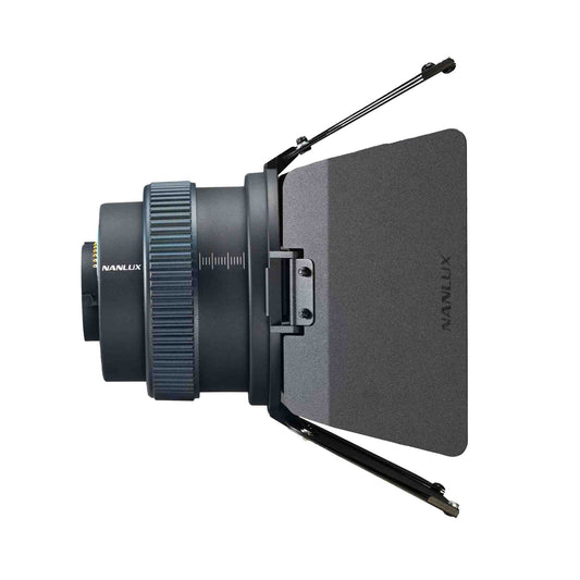 FL-12 Fresnel Lens and Barndoors (Open Box)