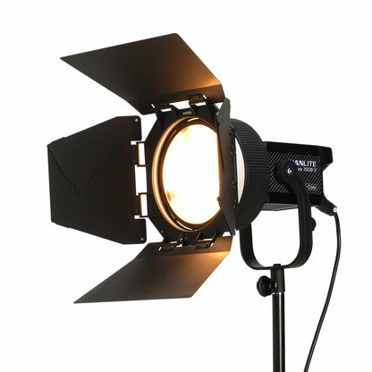 Forza 300B II LED Spotlight and FL-20G Fresnel Rolling Case Kit