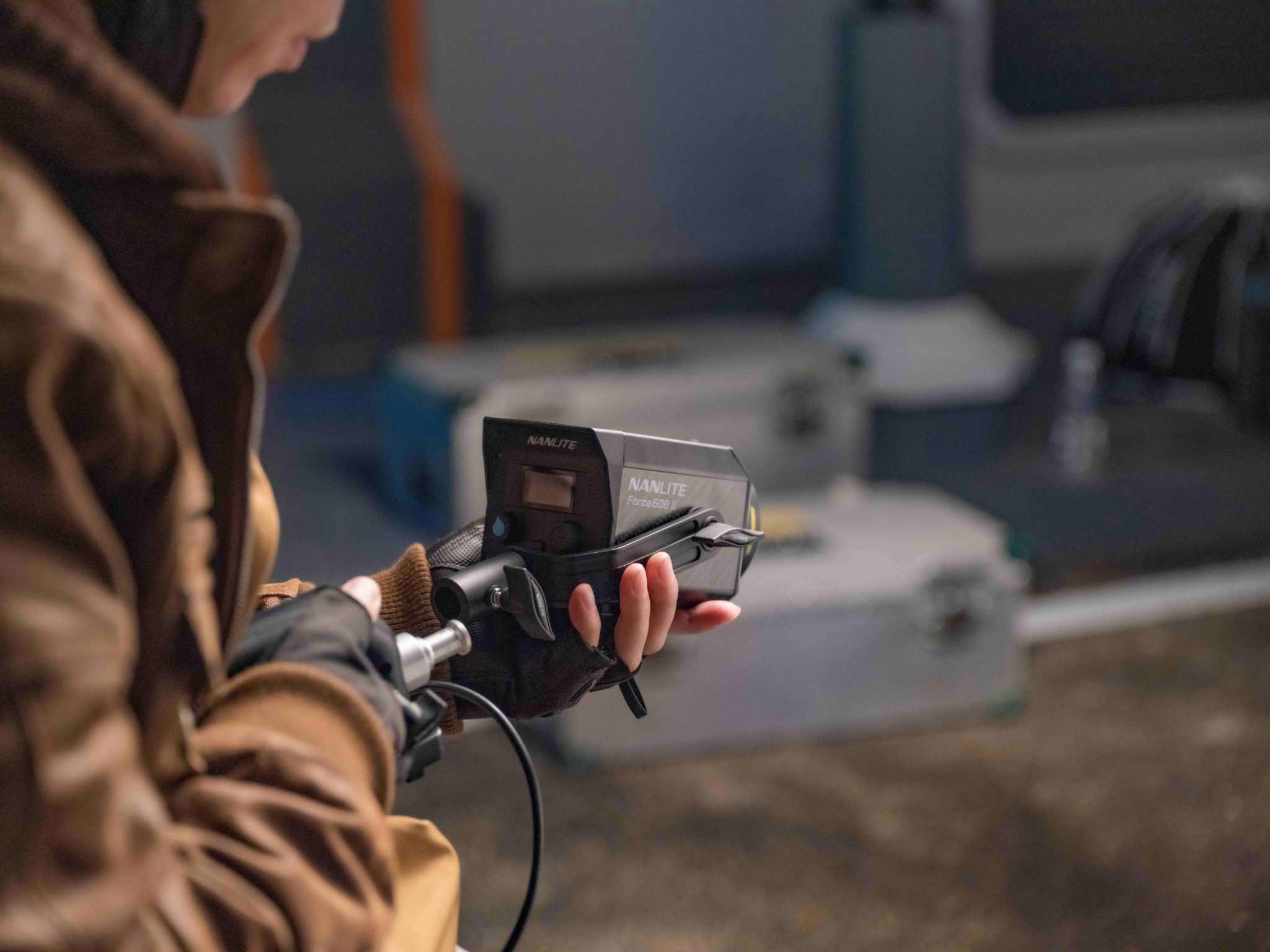 Forza 60 II Bicolor LED Spotlight, CCT 2700K-6500K | Nanlite