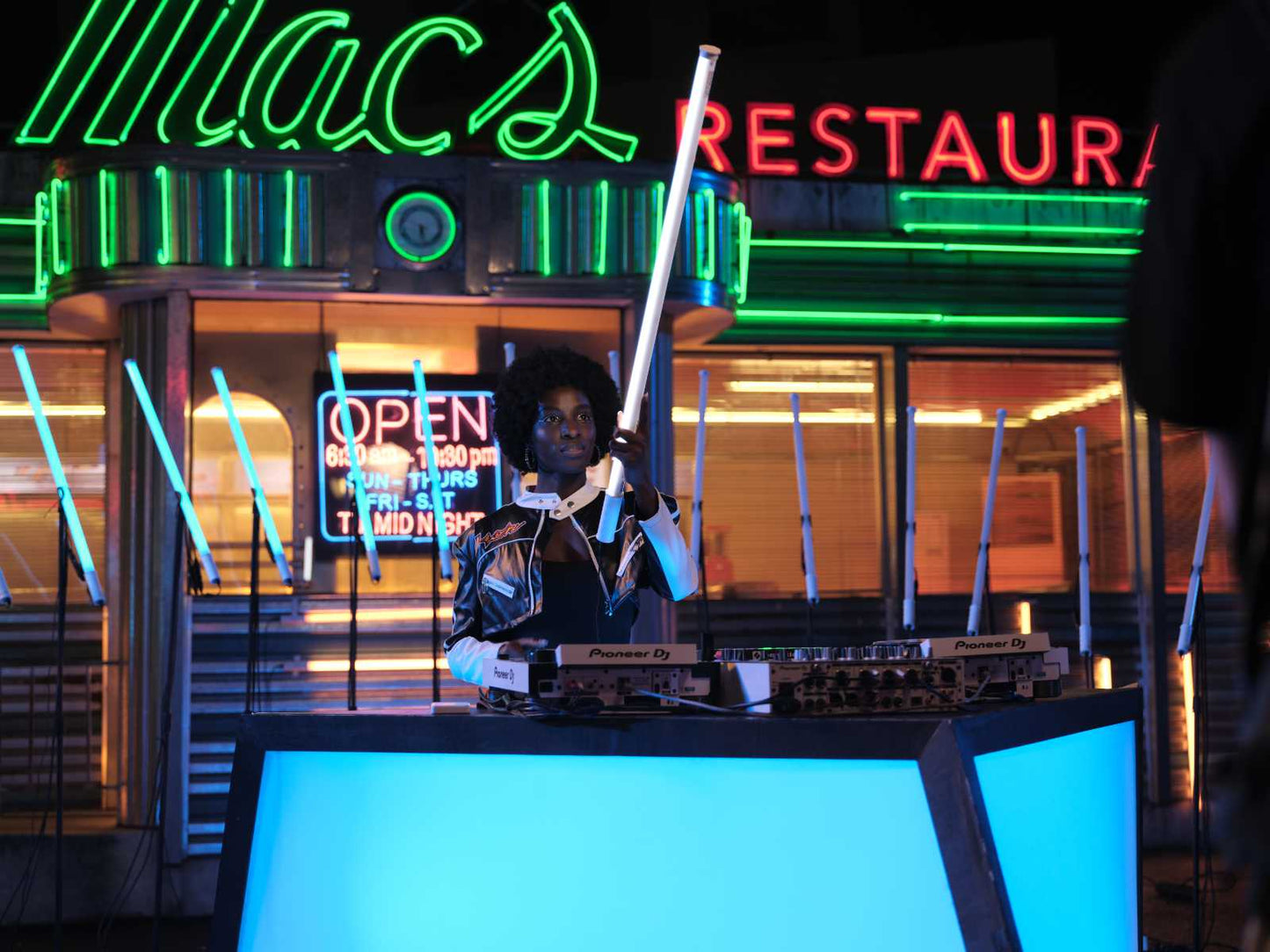 PavoTube T8-7X RGBWW LED Pixel Tube 4-Light Kit