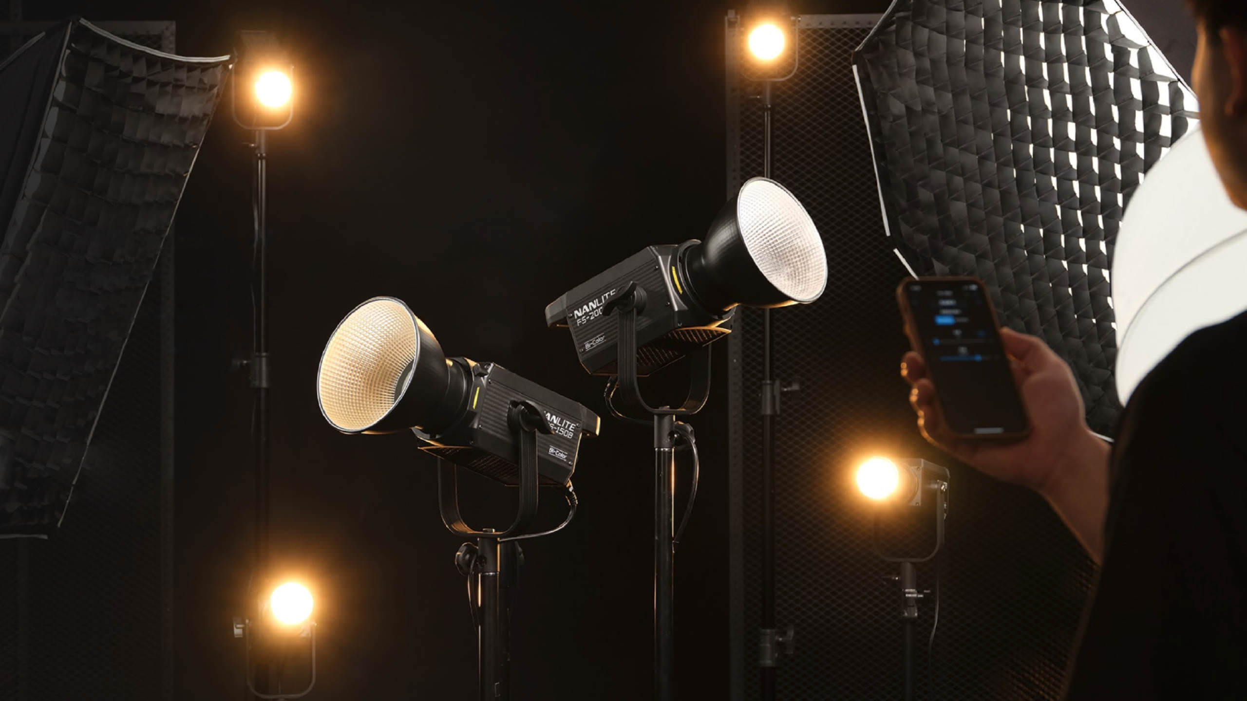 The Nanlite FS-150B and FS-200B: High Quality, Bi-Color, and